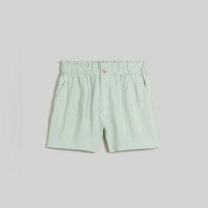 Madewell Seamed Pull-On Paperbag Shorts in Softdrape in Color Sage Mist Size Sm